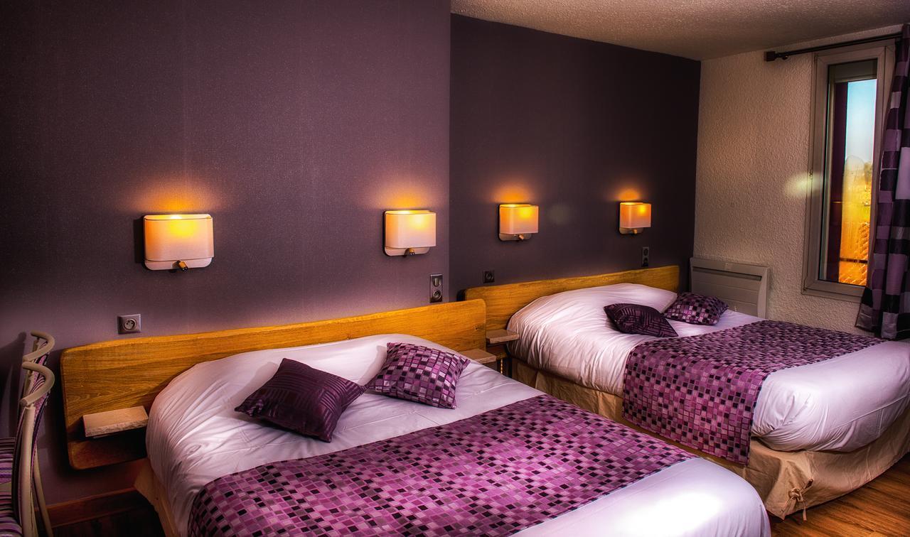 Logis Le Cheval Rouge Hotel Sainte-Menehould Quarto foto
